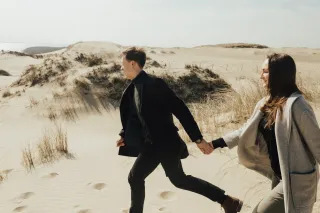 If you feel unimportant and unwanted in your one-sided relationship, here's what you can do: