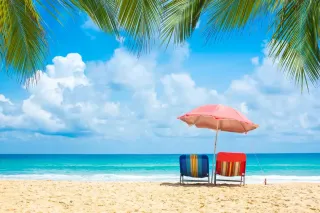 The Summer Shift: Packing Confidence for Travel & Business