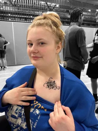 Brightening Elkhorn Post-Prom Celebration with Airbrush Tattoos