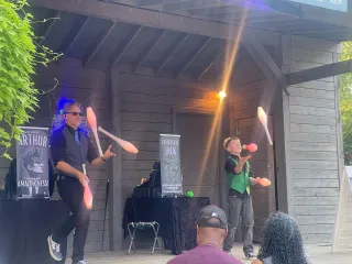 Amazing Comedy, Magic, and Juggling at Vala's Pumpkin Patch: The Amazing Arthur & Fantastic Jack Take the Stage!