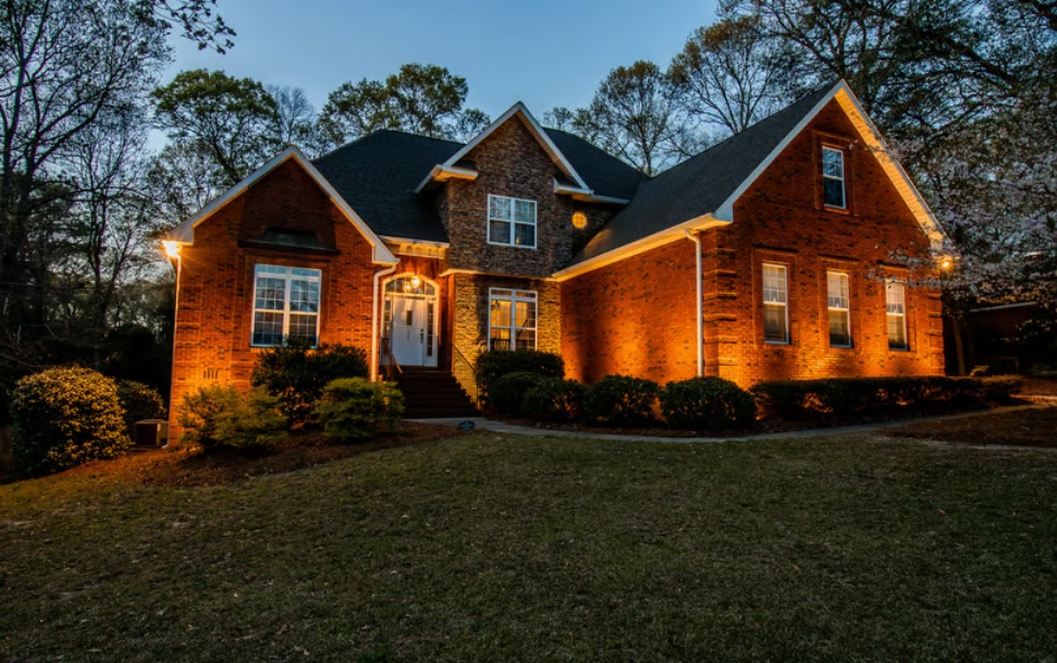 Should I Sell My House Now? What’s Really Happening in the Warner Robins Real Estate Market