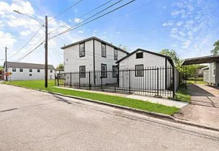 Houston 10-Plex Opportunity – Fully Occupied & Airbnb Ready!
