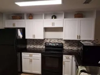 Choose Cabinet Refacing for a Quick Kitchen Update