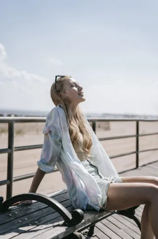 7 Ways to Simplify Your Life When You’re Feeling Overwhelmed