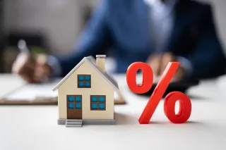 Discover the True Cost of Real Estate Commission: Who Really Pays?