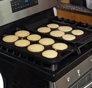 Oatmeal Blender Pancakes {recipe}