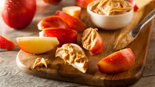 Top 10 High Protein Snacks for Busy People: Simple, Quick, and Tasty!