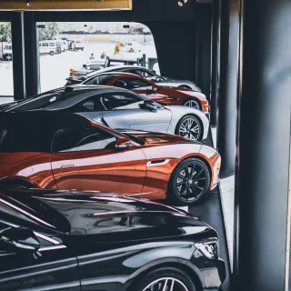 Covering automobile en Savoie : une solution esthétique et protectrice signée H-Tech Évolution