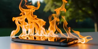 Why Is My Phone Overheating? 8 Solutions | Cellphonesforless Syracuse, NY