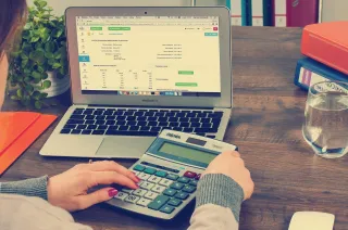 The Benefits of Professional Bookkeeping and Payroll Services


