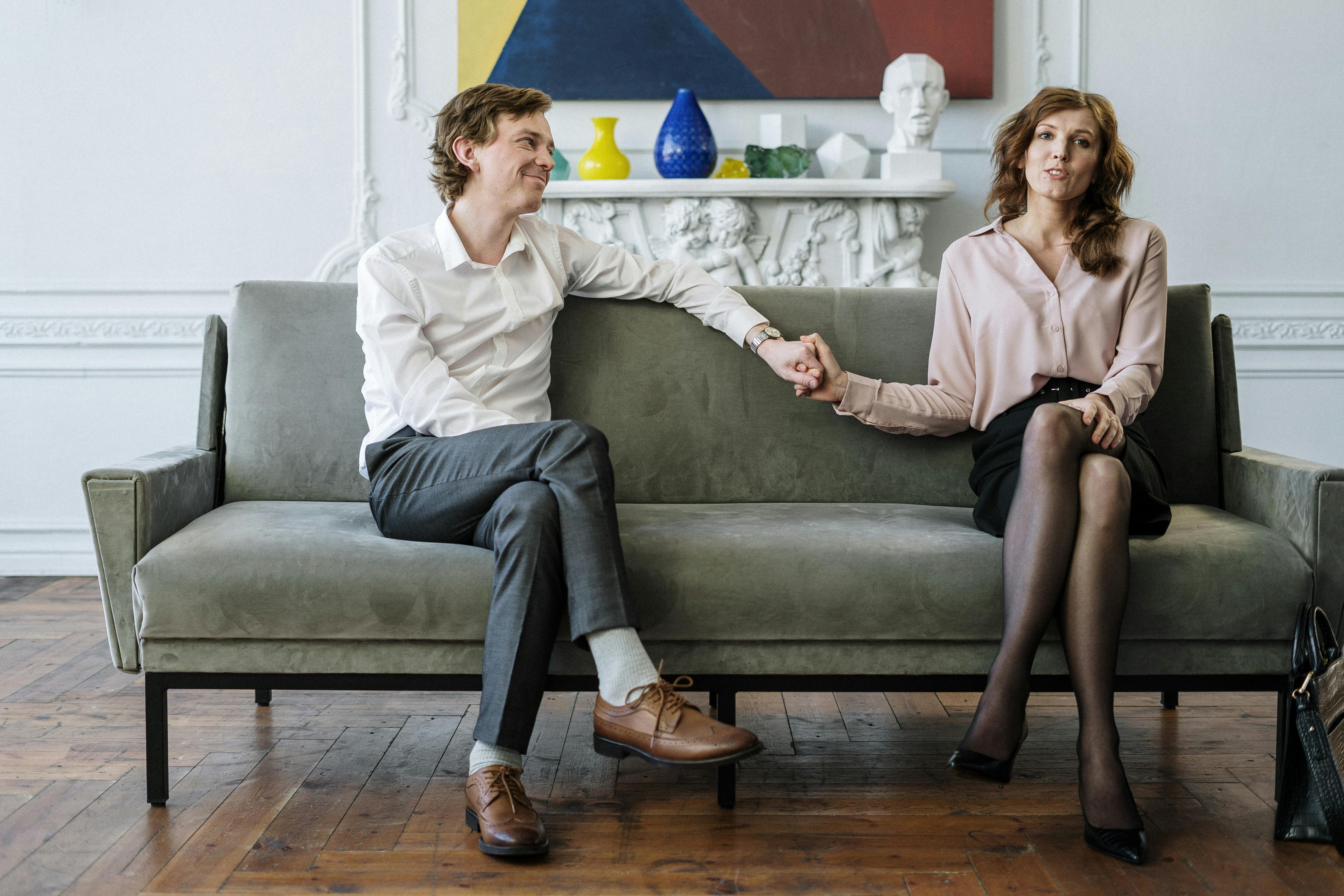 Unraveling the Effects of Miscommunication in Relationships