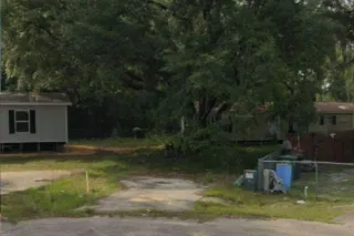 New investor deal residential vacant land/detached mobile home! Silver Saddle Dr. Tallahassee, Florida 32310