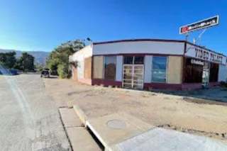 Hot Commercial Property Investor Special!! Lake Isabella Blvd Lake Isabella Ca 93240