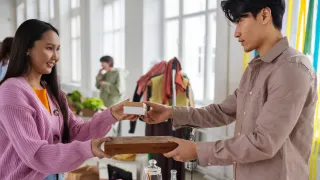 Apa yang Membuat Orang Memilih Sebuah Bisnis Dibandingkan Bisnis Lain (Meskipun Harganya Lebih Mahal)?
