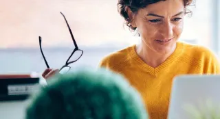 Programme d’aide aux employés (PAE) – Bien-être au travail | Clinique Omicron