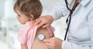 Suivi pédiatrique à Laval & Montréal | Clinique Omicron