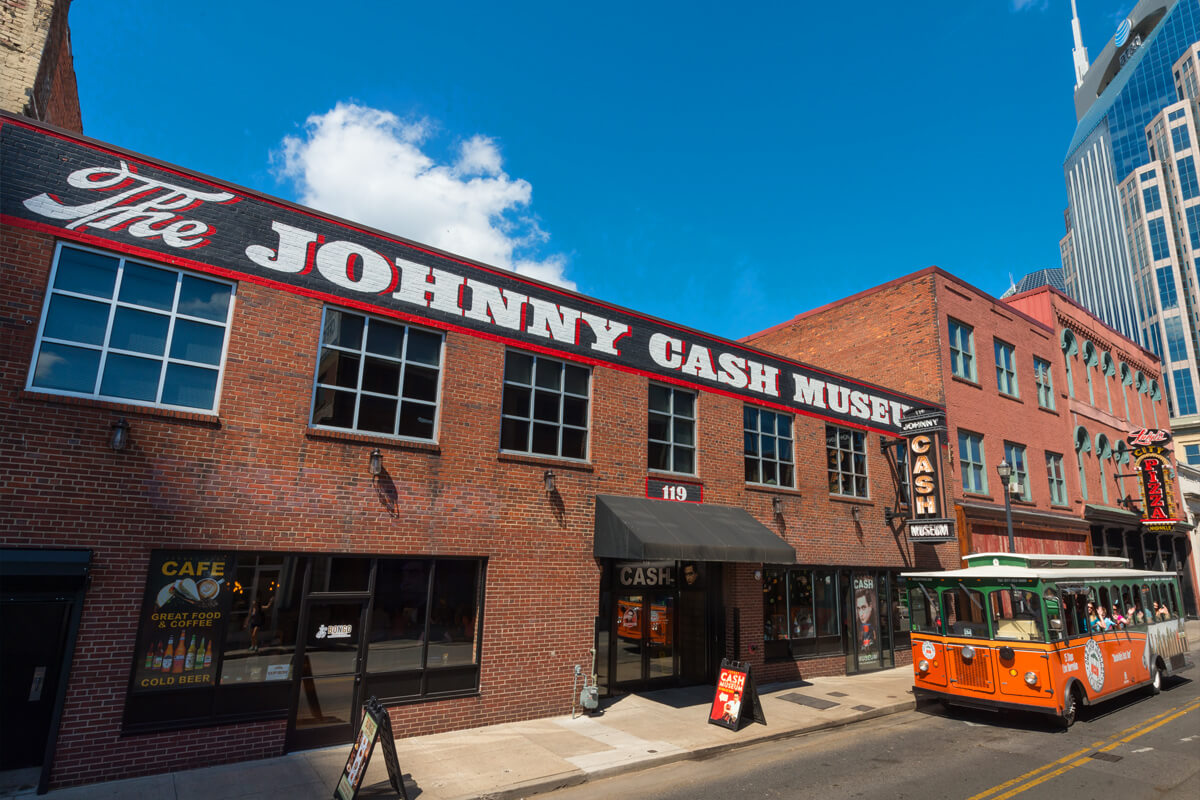 🎸 Experience the Legend: Johnny Cash Museum in Nashville, TN 🎸