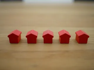 Downsizing vs. Reverse Mortgage