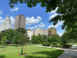 🌳 Bushnell Park: Hartford’s Green Heartbeat of History and Fun