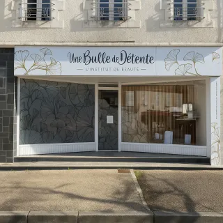 🏢 Enseignes & Devantures : Donnez du caractère à votre entreprise avec Créa Pub 86