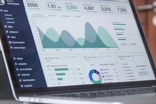 Building a CRM Dashboard for Enhanced Business Performance
