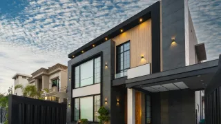 Why Overpricing Your Home Is the Fastest Way to Lose Equity
