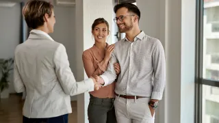 Compare Home-Buying Services with Agent Support & Closing Help — Why simpliHŌM Is Your Best Choice