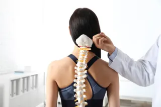 Treating Sciatica with Chiropractic Care – A Safe, Non-Surgical Solution