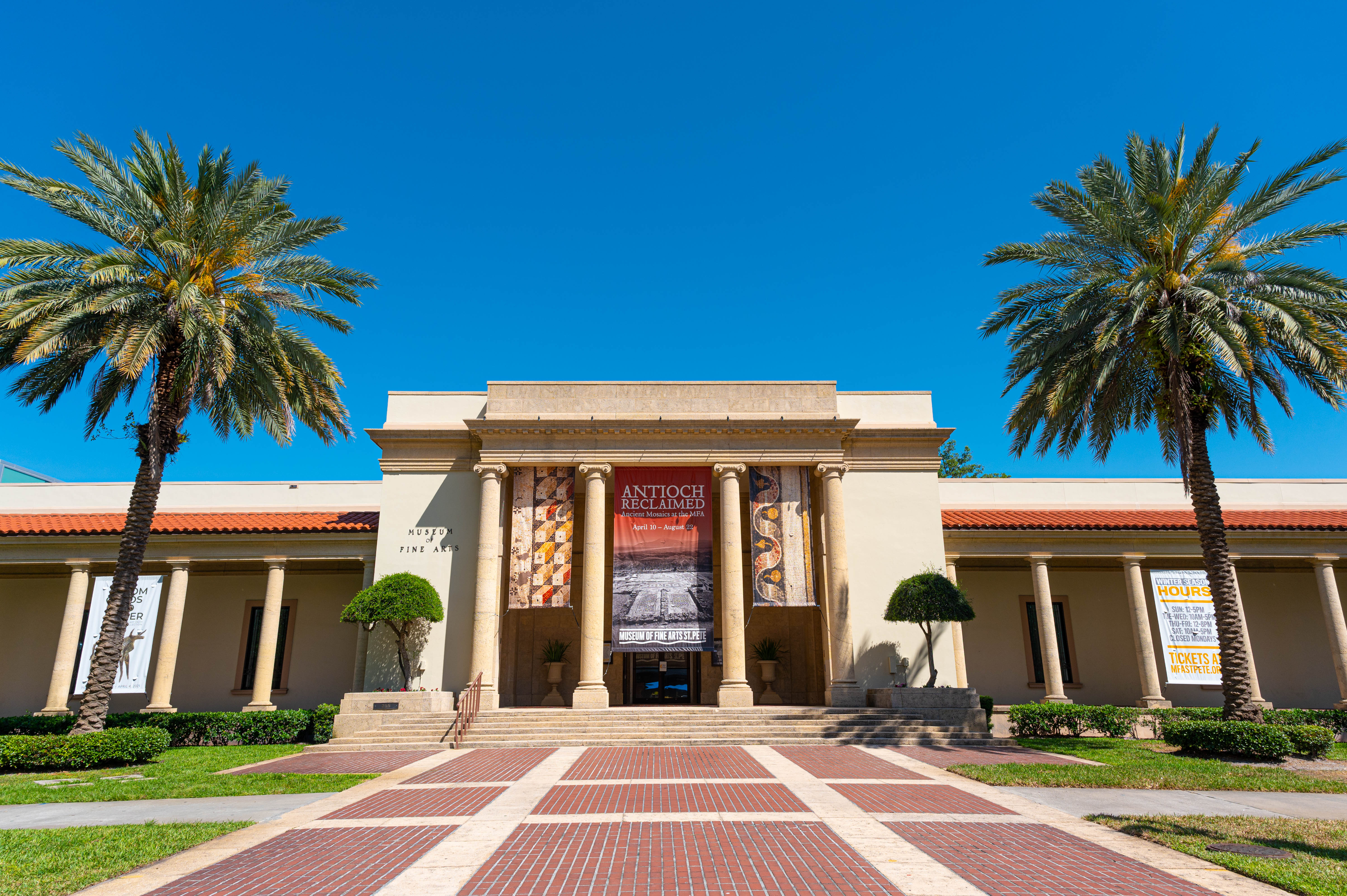 🎨 Exploring St. Petersburg’s Museums and Art Districts by Car | MPC Car Rentals, St. Petersburg, FL