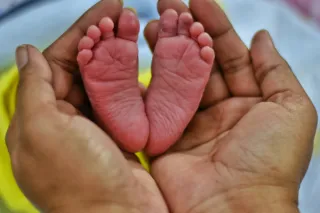 Neonatal care leave and pay