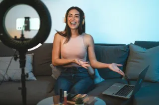 Why Micro-Influencers Generate 7x Higher Engagement Than Mega Influencers—and What It Means for Healthcare Professionals