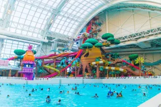 🌊 Thundering Waters Indoor Waterpark: Splash, Slide, and Smile in Saddle Brook!
