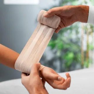 Royal Wound Care At Home: A Nurse’s Step-by-Step Checklist