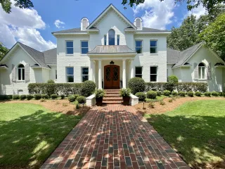 The Transformative Power of Fresh Exterior Paint: Enhancing Your Home's Beauty and Protection