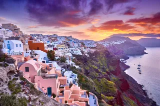 Discover the Enchanting Greek Islands
