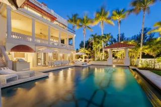 Sarasota's 2025 Luxury Market