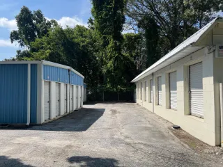 Properly Storing a Computer in a Self Storage Unit: Essential Tips