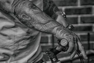 Geometric Tattoos: The Art of Precision at Clique Studio