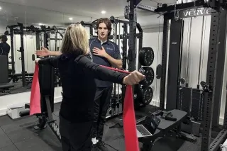Post-Surgery Recovery: The Benefits of Gym-Based Physiotherapy for Hip and Knee Clients 
