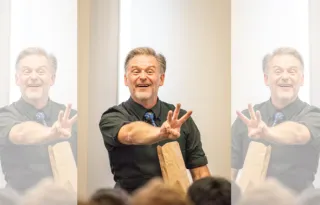 Make Your Holiday Party Unforgettable with The Amazing Arthur: Comedy, Magic, Mentalism & Hypnosis