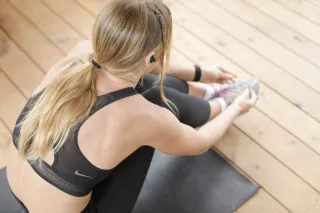 How Just 5 Minutes of Movement Can Support Herpes Relief (Without the Pressure)

