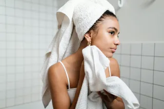 How Stress Affects Your Skin and 5 Ways to Combat It