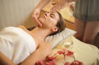 How Your Skincare Routine Should Change Throughout the Day