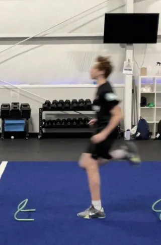 How We Improved Speed In An Athlete With Knee Pain