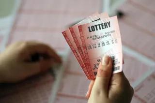 EXCLUSIVE: $380 Million Lottery Winner’s Secret New Engagement, Troubling Details & Mugshot of Future Husband