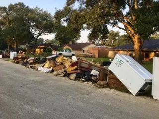 How Much Does Junk Removal & Yard Cleanup Cost in Sedalia, MO?