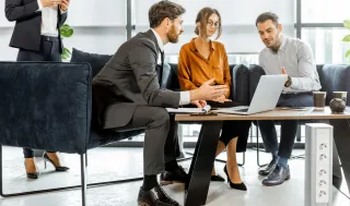 Ghidul pentru alegerea unui consultant financiar de încredere