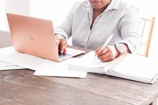 8 Ways To Keep Your Prayer Journal Organized