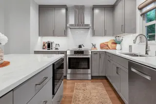 7 Essential Steps to a Successful Kitchen or Bath Remodel