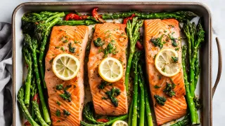 Lemon Garlic Salmon Tray Bake